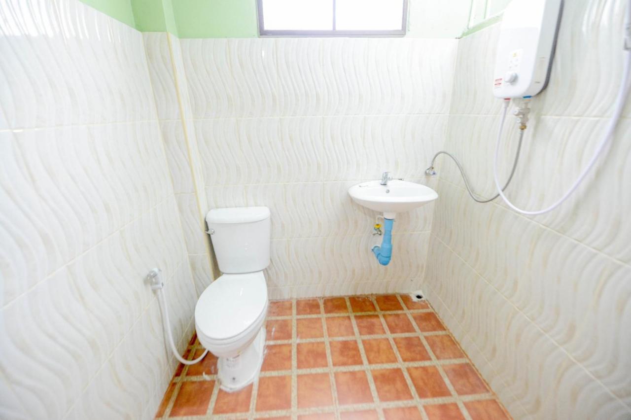 Mrk Resort & Massage Lopburi Exterior photo